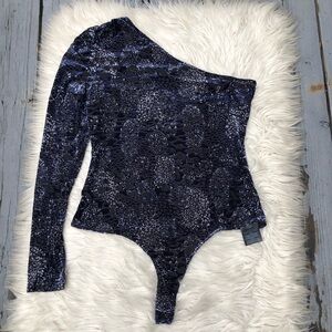 Guess Snake Skin Burnt Out Shimmer Metallic One Shoulder Velvet Blue Bodysuit L
